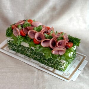 Kinkkuvoileipäkakku